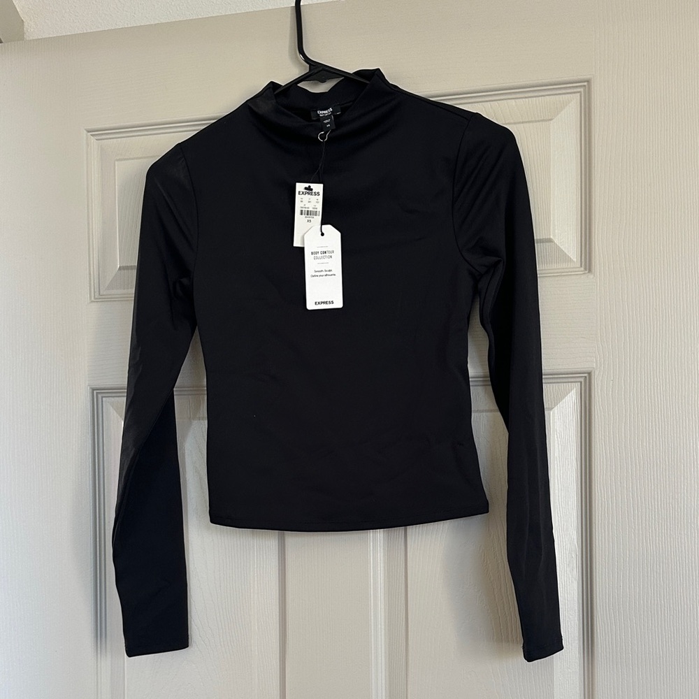 Body Contour Cropped Mock Neck Top